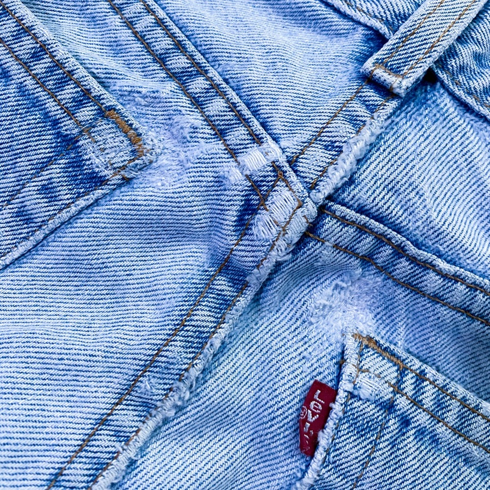 Vintage Levi’s (Like Re/Done — See Measurements)